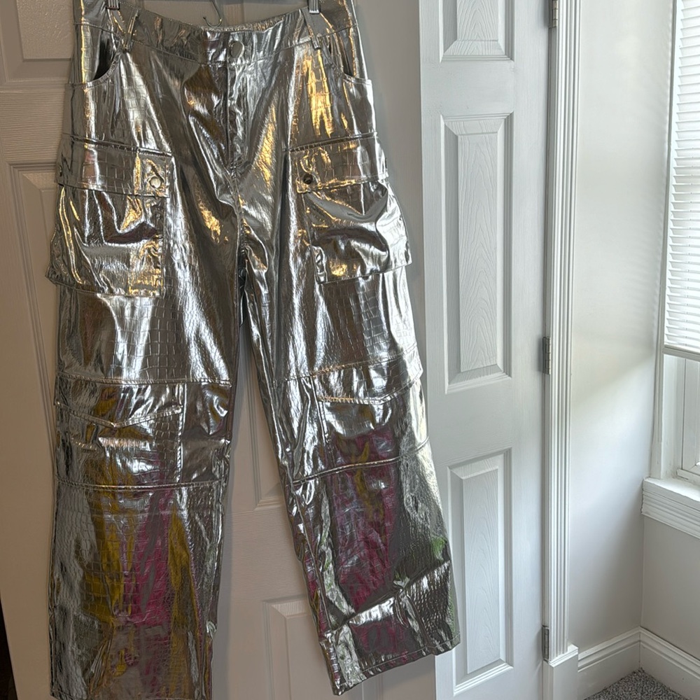 NWOT Rebdolls metallic silver cargos